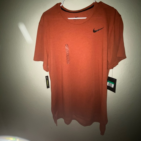 Nike XL DRI FIT burnt orange tee - Picture 3 of 5